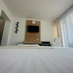 Ξενοδοχείο Gloria 3*