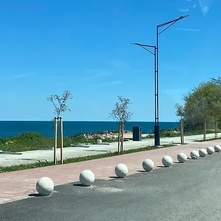 Gloria